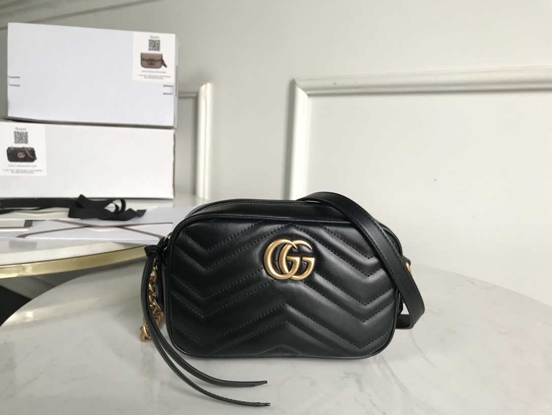 G*u*i gg marmont bag