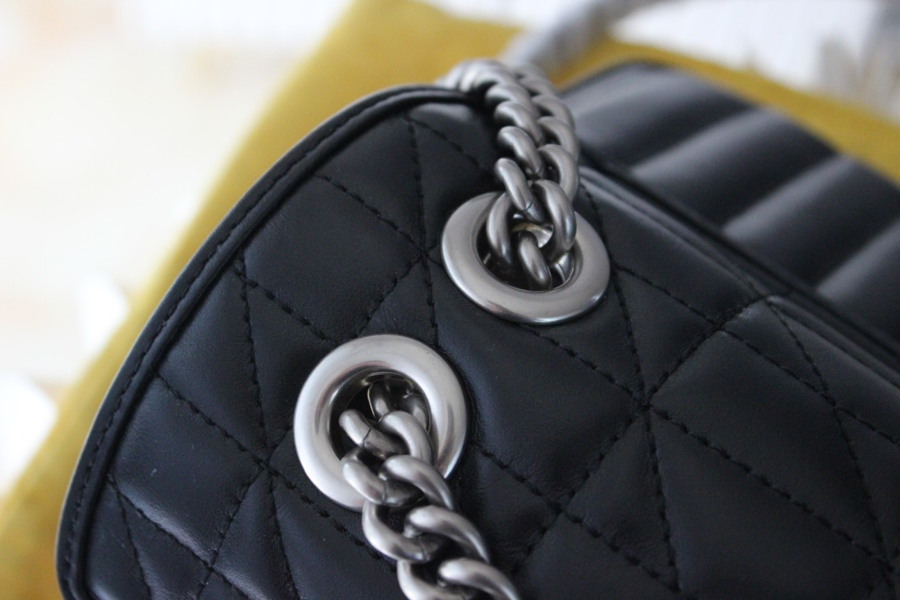 G*u*i gg marmont bag