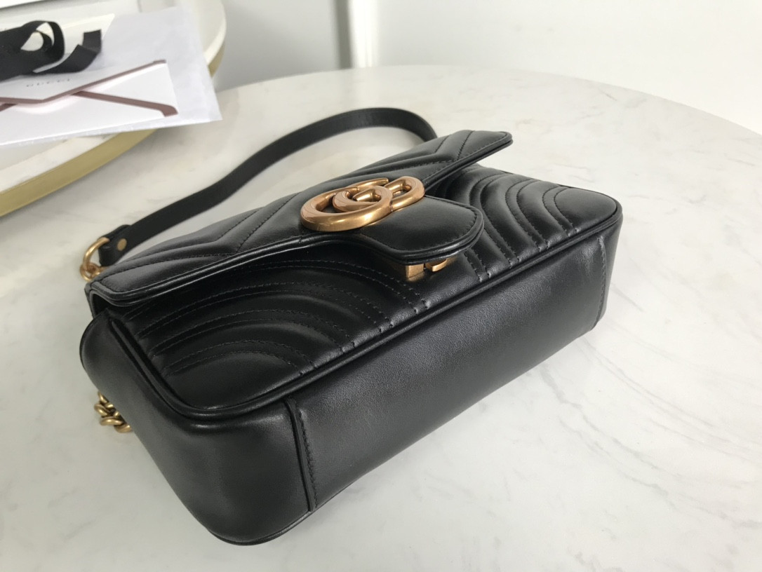 G*u*i gg marmont bag