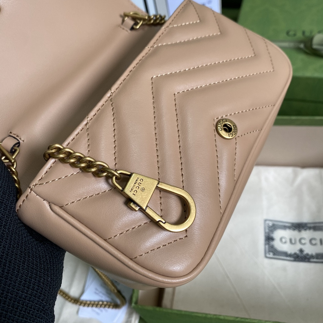 G*u*i gg marmont bag