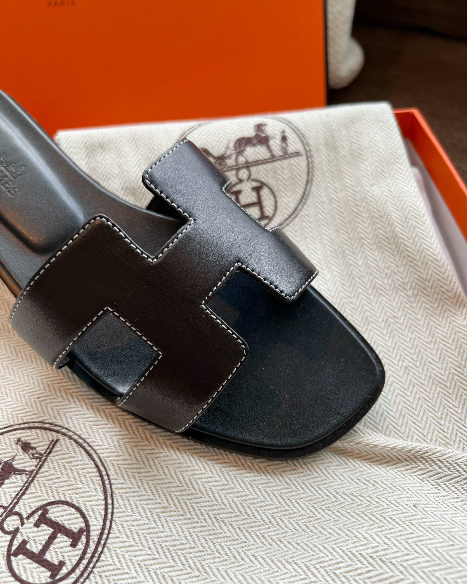Hermes Oran Slippers