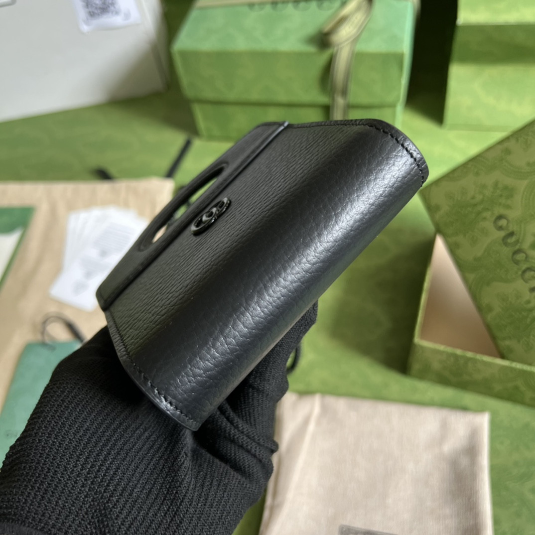 G*u*i gg marmont bag