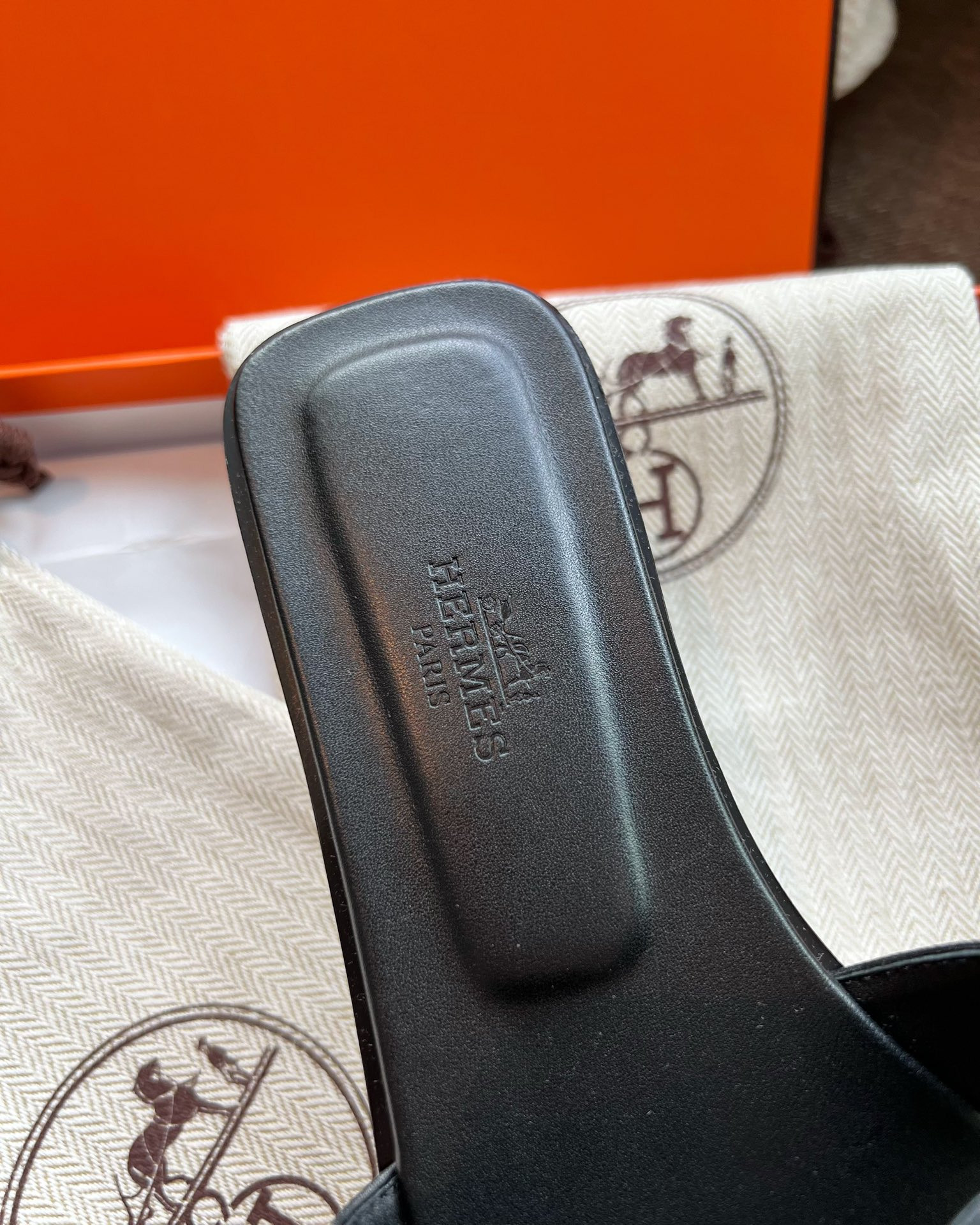 Hermes Oran Slippers