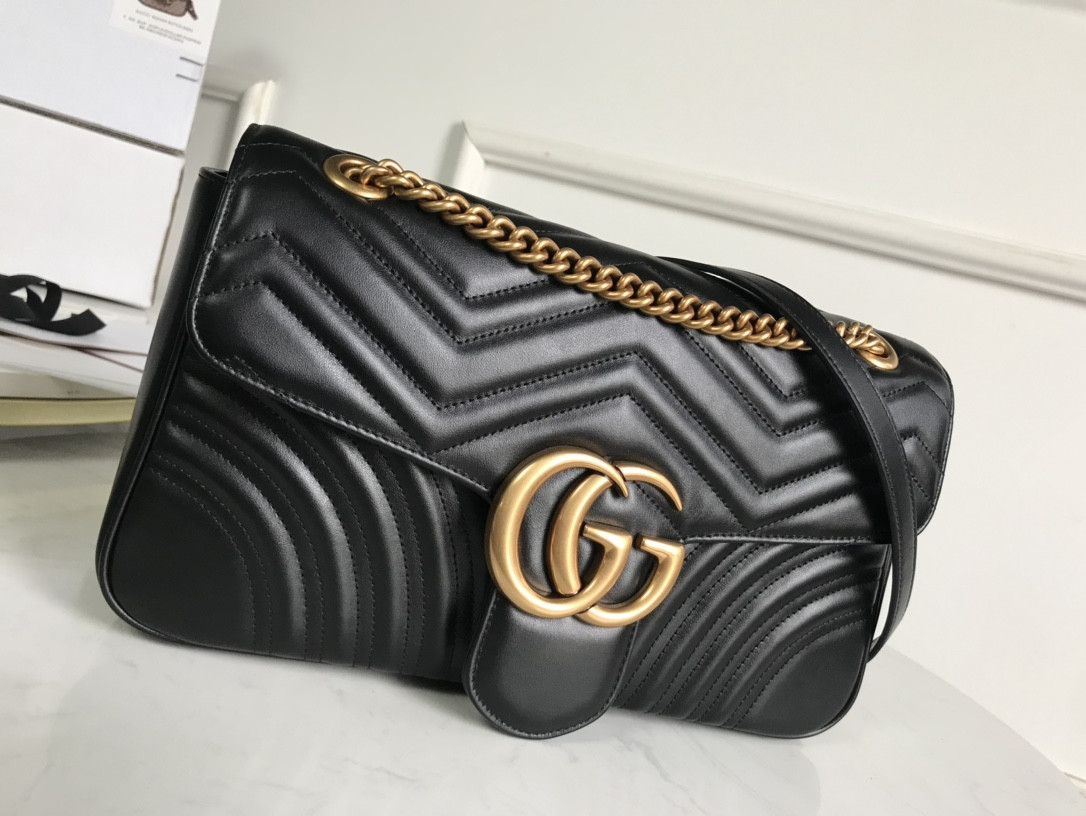 G*u*i gg marmont bag