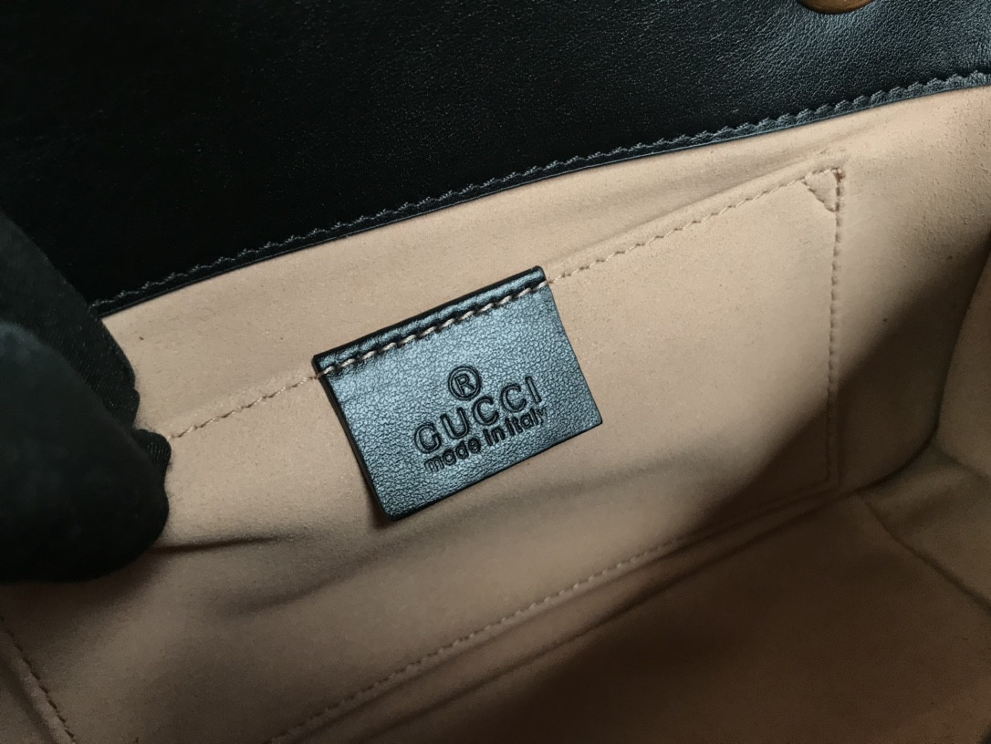 G*u*i gg marmont bag