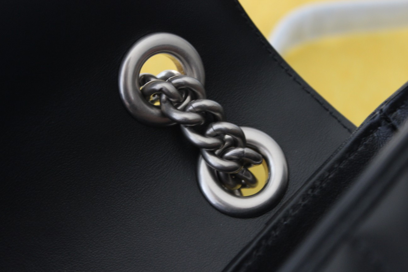 G*u*i gg marmont bag