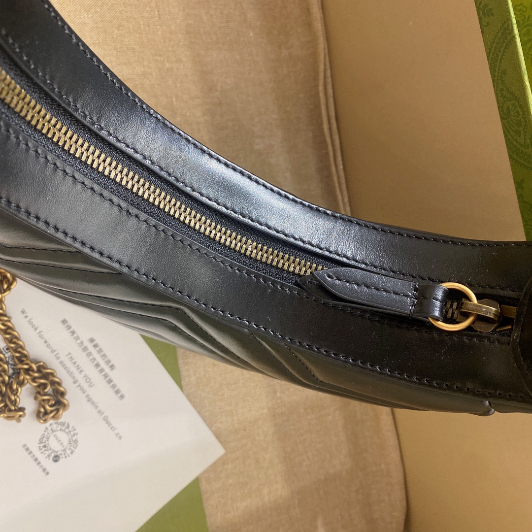 G*u*i gg marmont bag