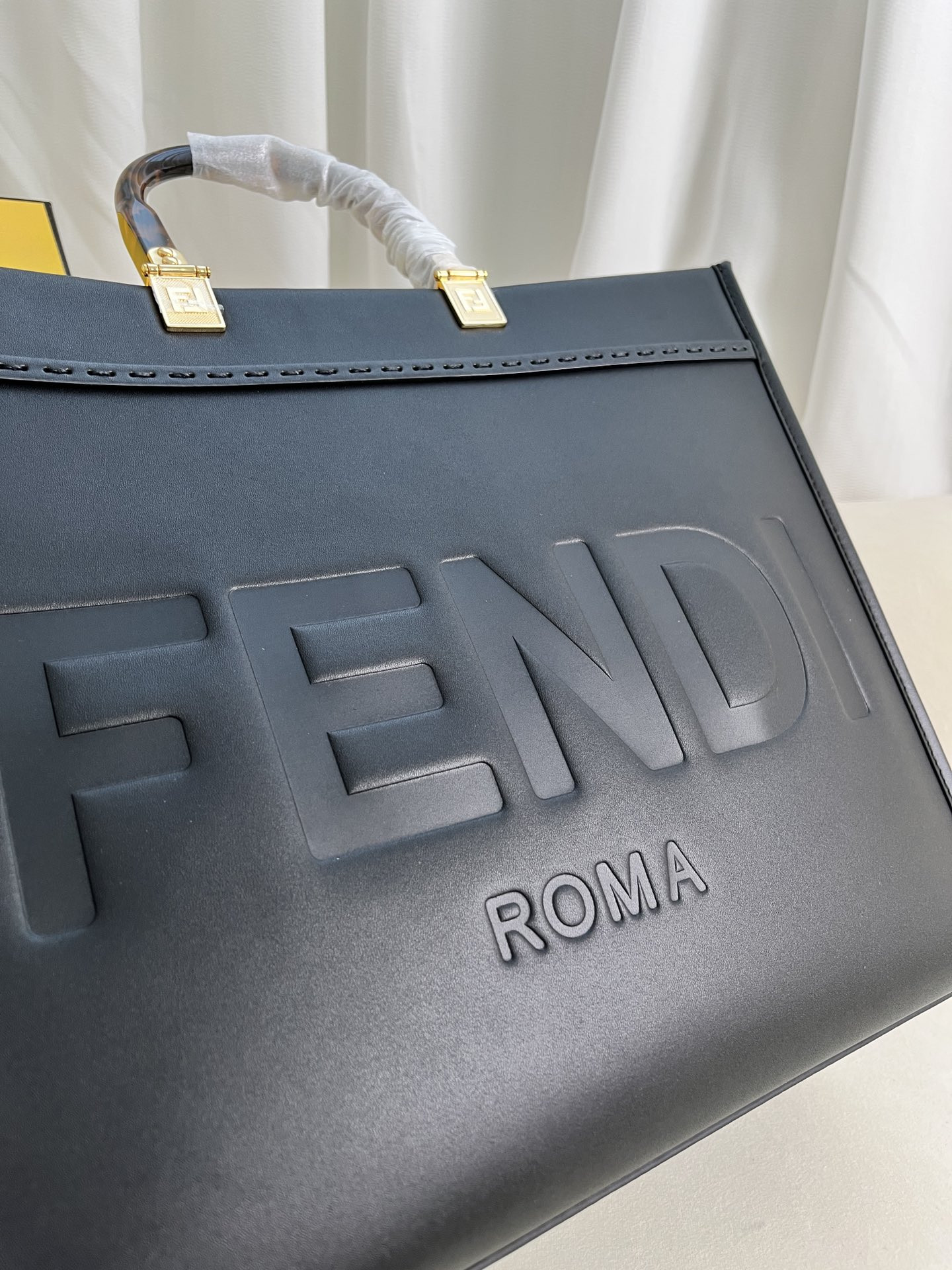 FENDI SUNSHINE TOTE