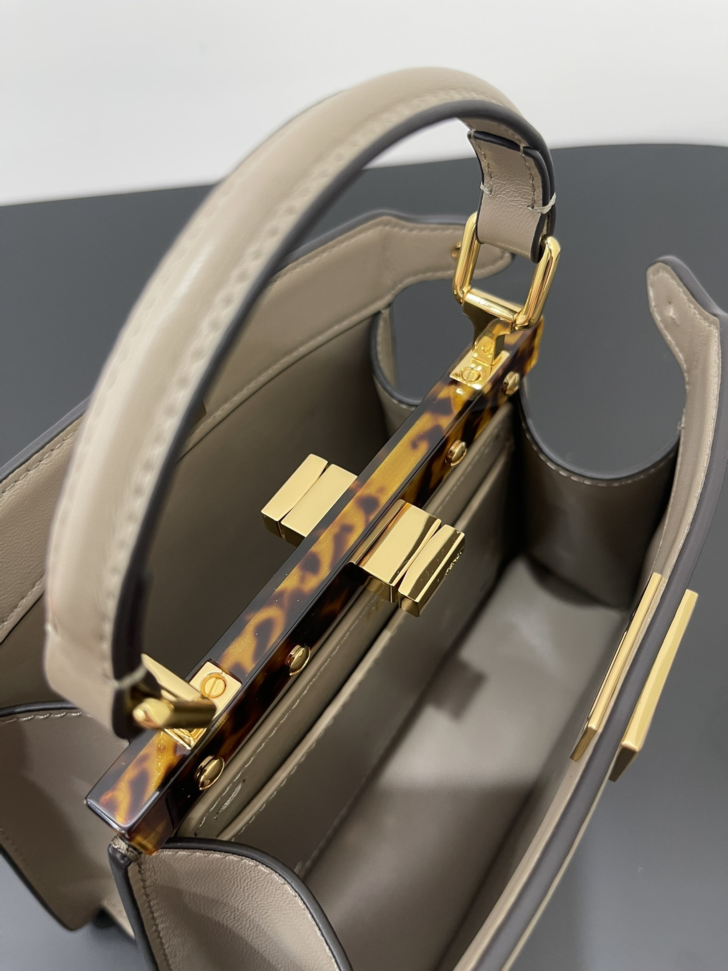 Fendi Peekaboo Iseeu Petite