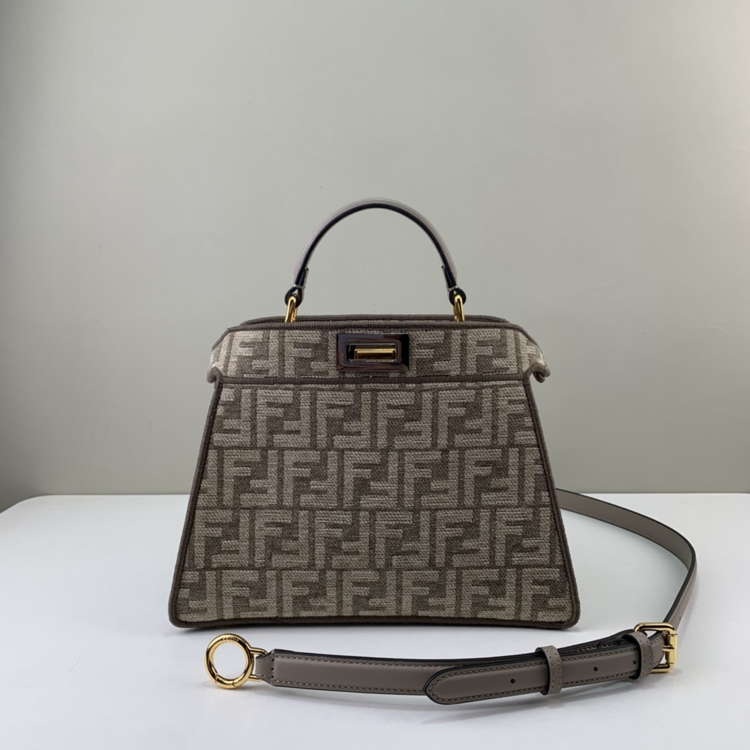 Fendi Peekaboo Iseeu Small