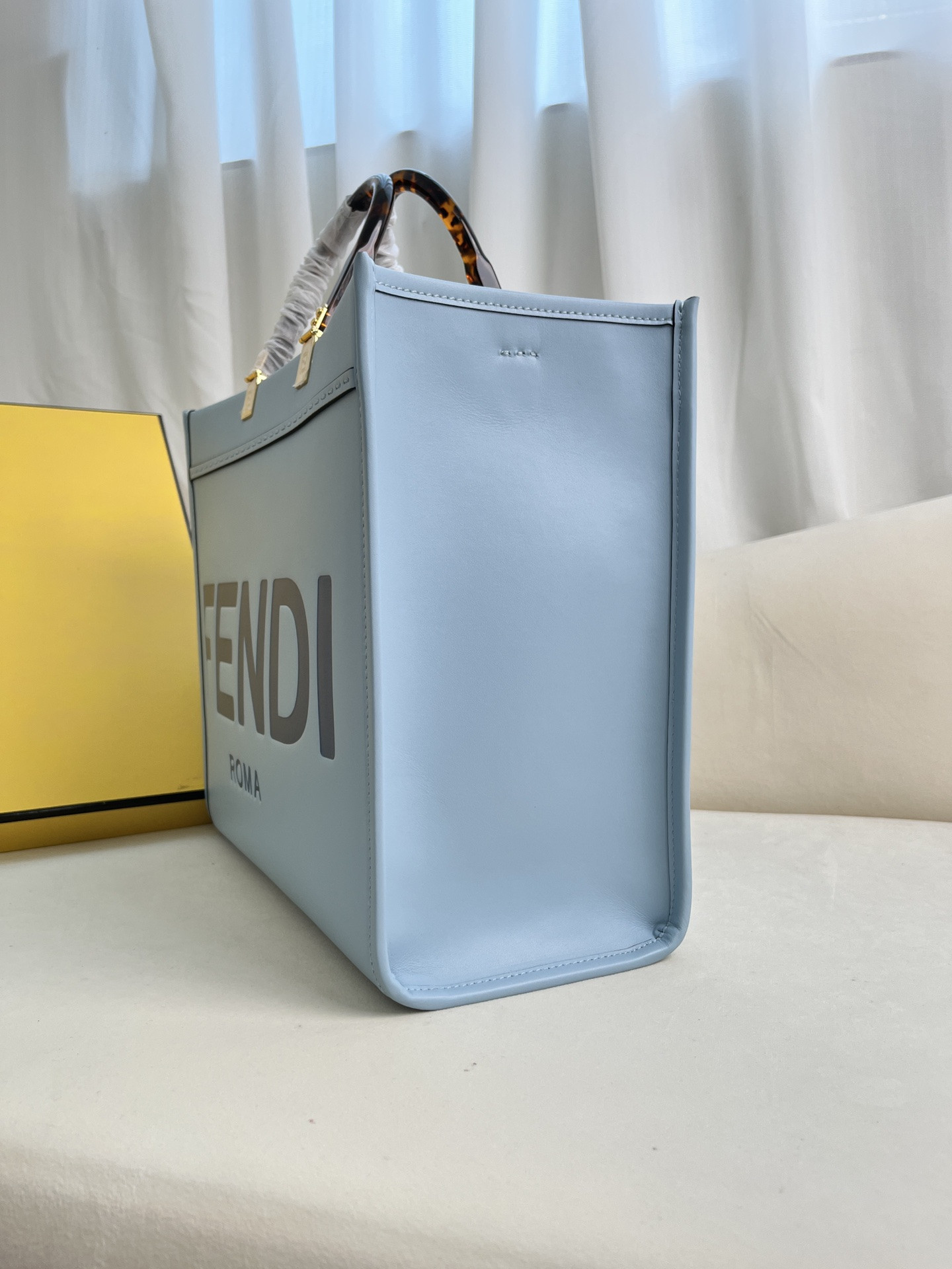 FENDI SUNSHINE TOTE