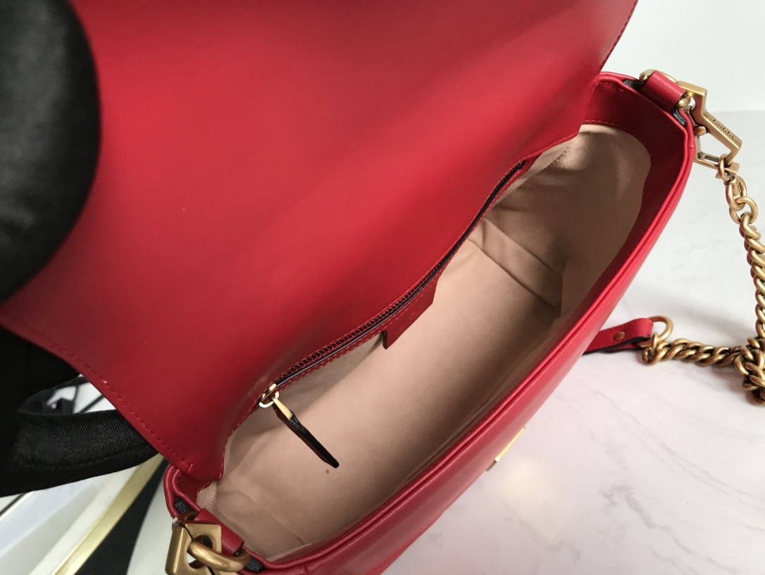 G*u*i gg marmont bag