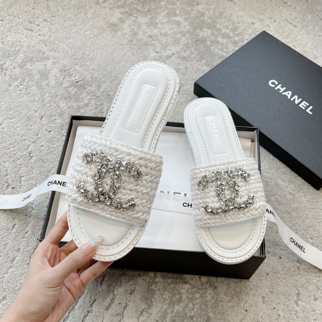 CHANEL BING BING 23P Slippers