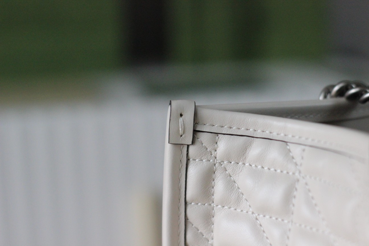 G*u*i gg marmont bag