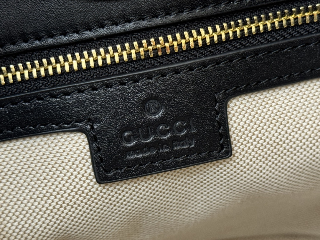 G*u*i 2025 spring/summer collection mini bucket bag