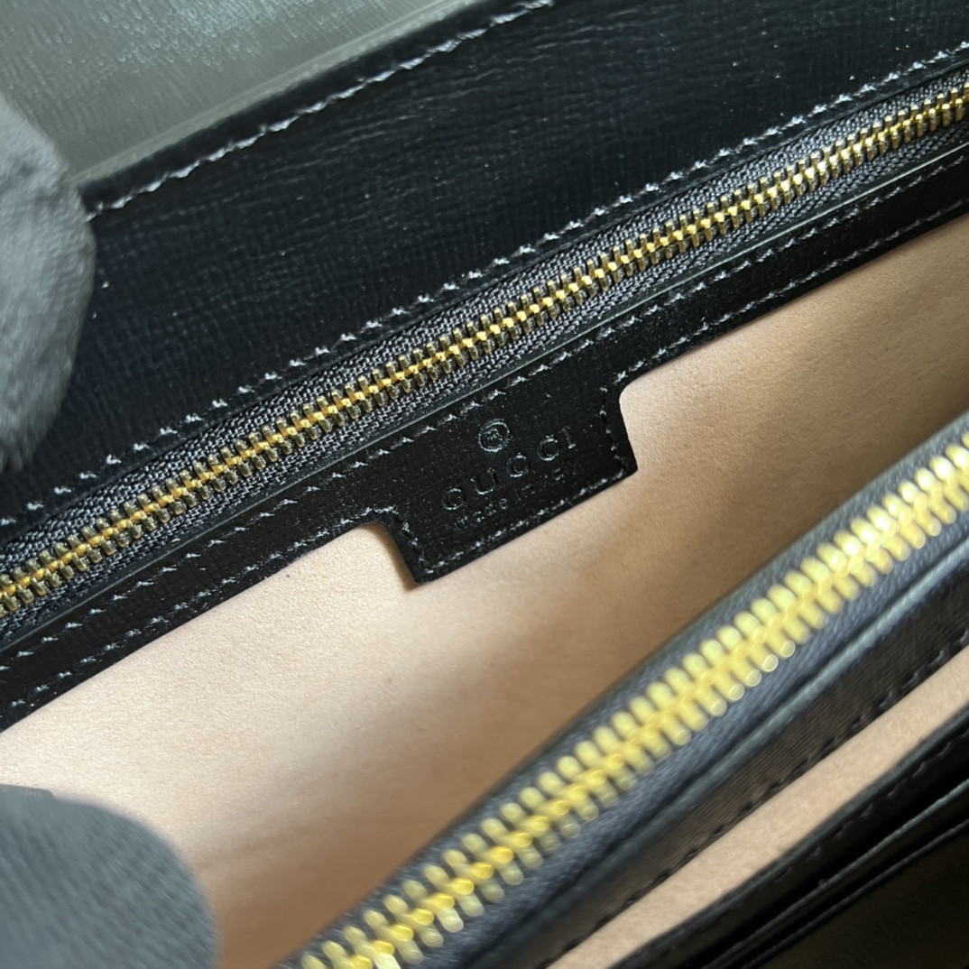 G*u*i horsebit 1955 bag