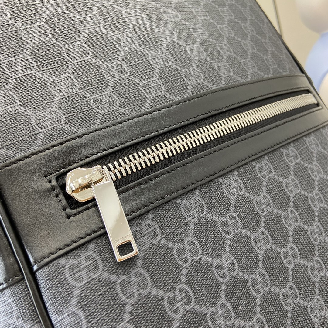 G*u*i gg spreme backpack