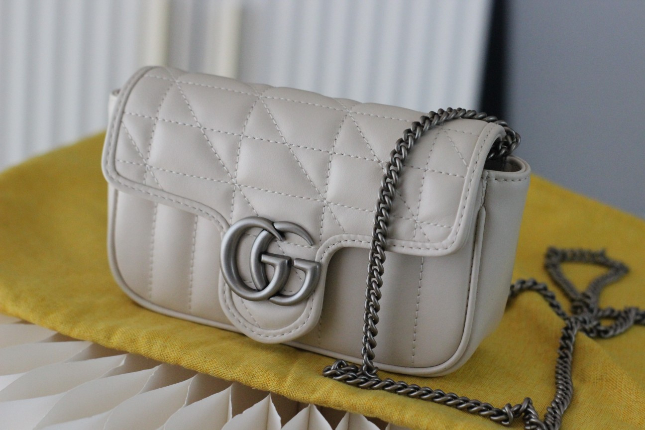 G*u*i gg marmont bag