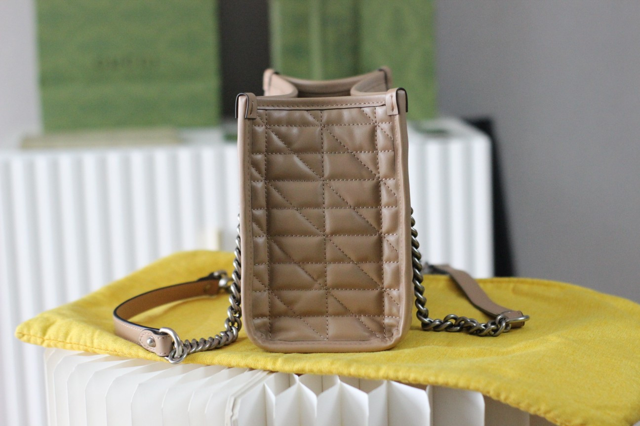 G*u*i gg marmont bag