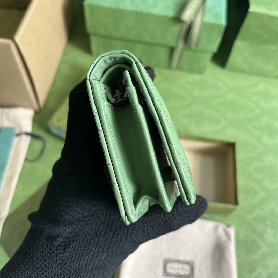 G*u*i gg marmont bag