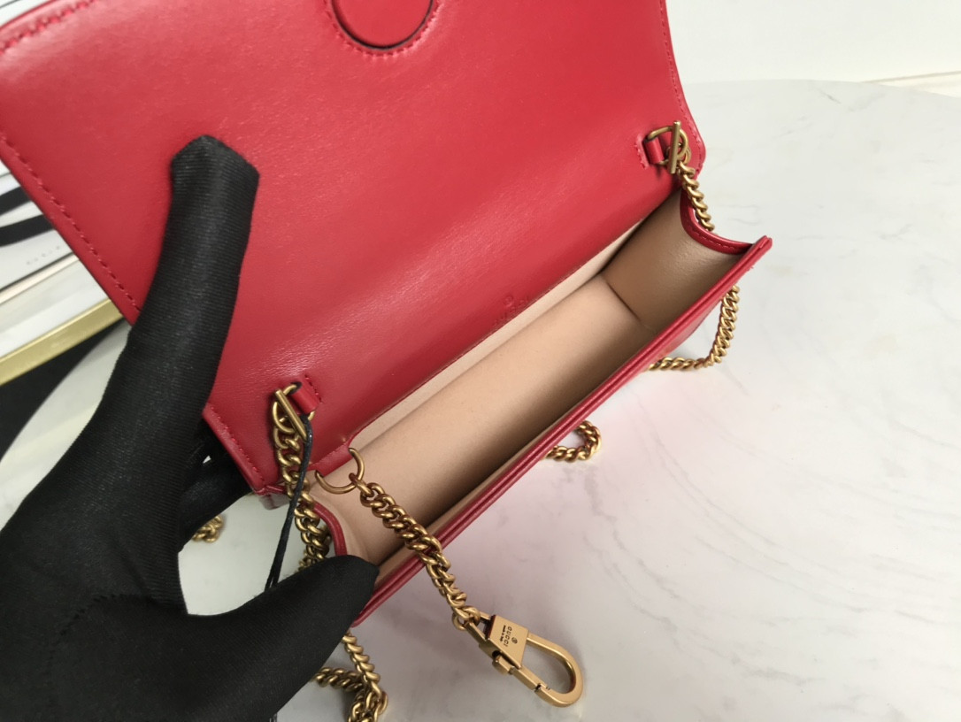 G*u*i gg marmont bag