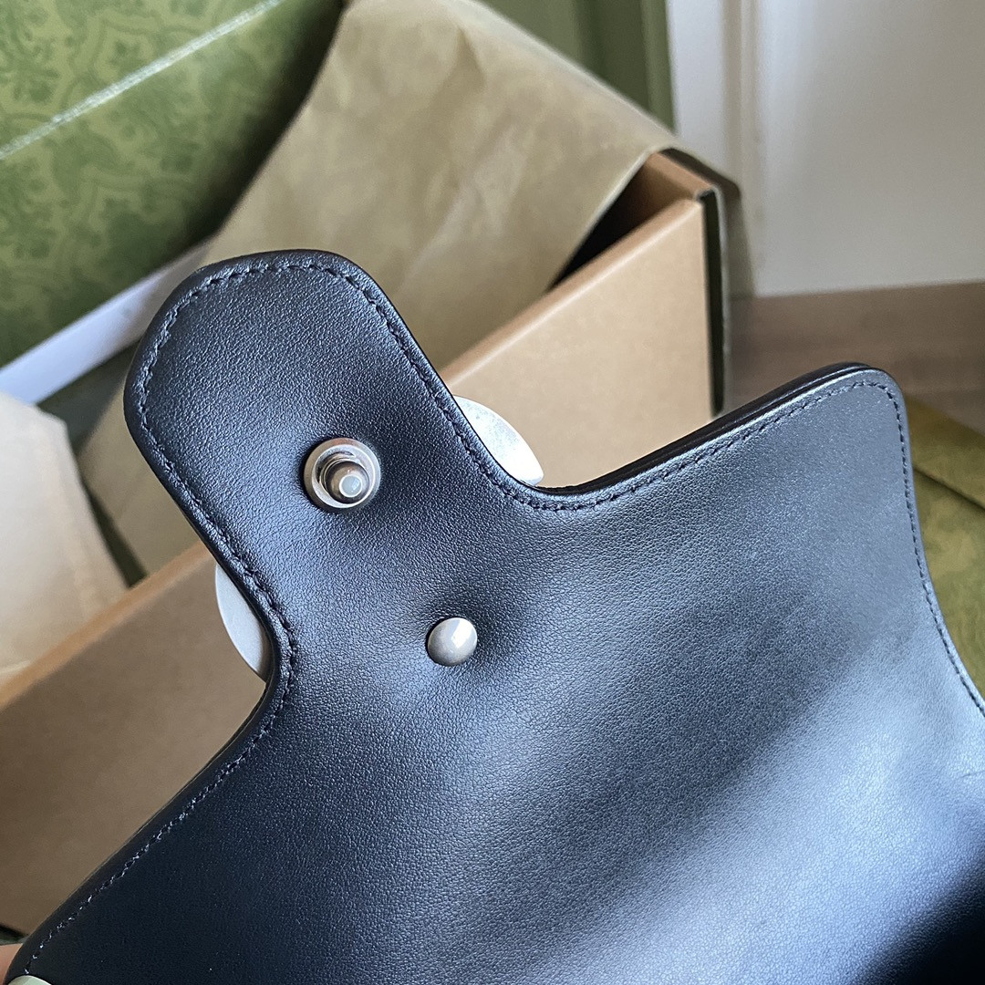 G*u*i gg marmont bag