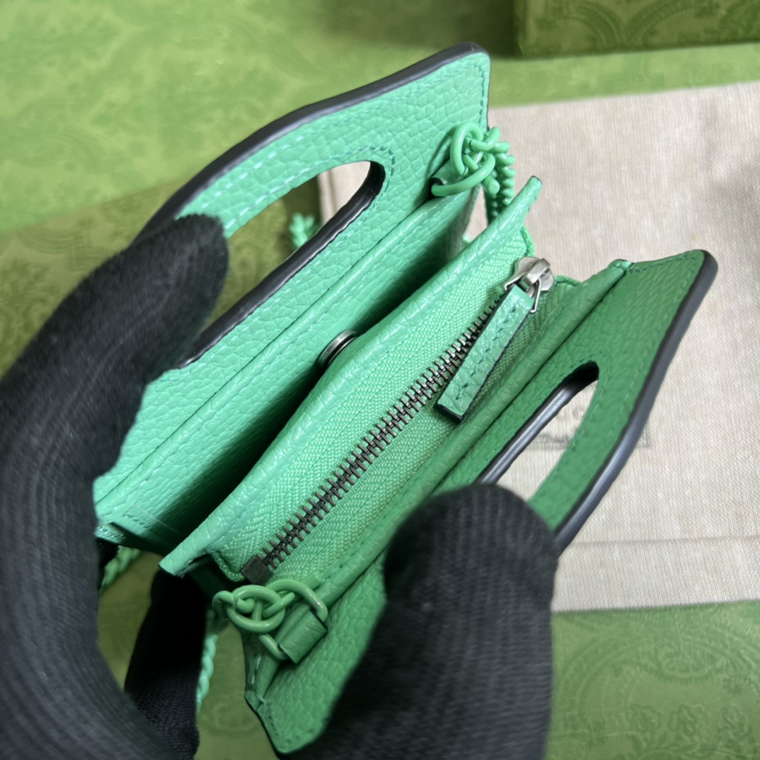 G*u*i gg marmont bag