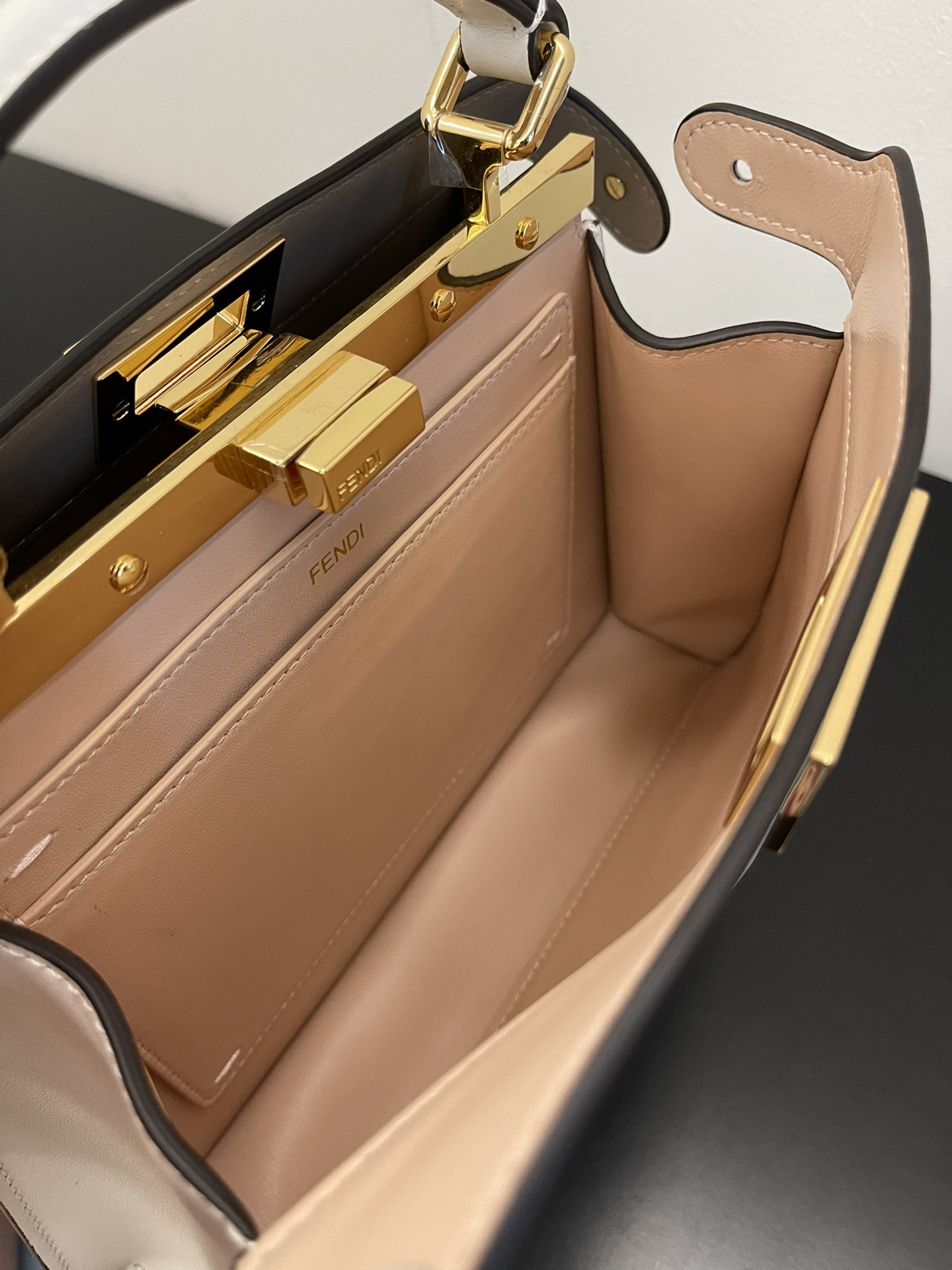 Fendi Peekaboo Iseeu Small