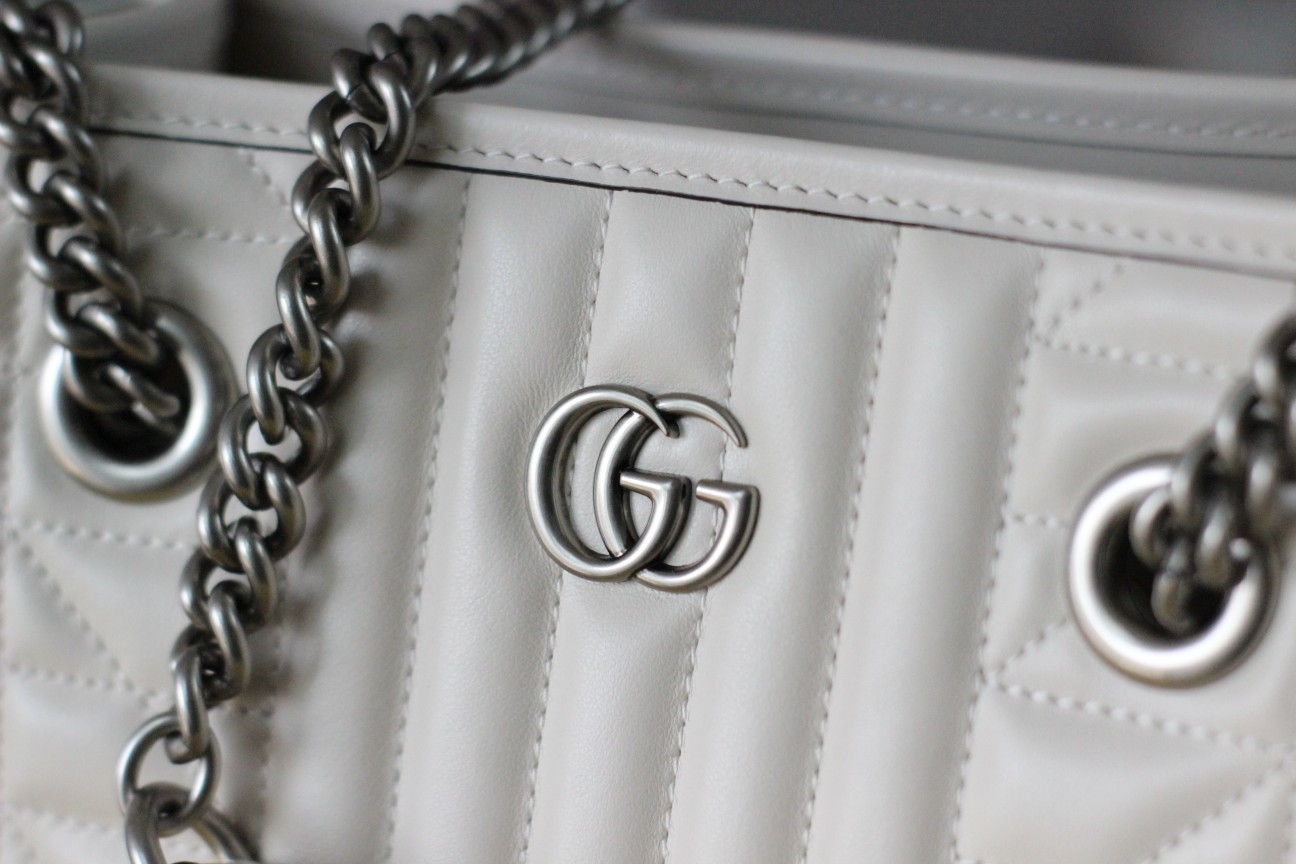 G*u*i gg marmont bag