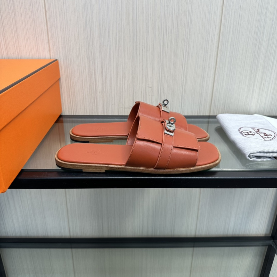 HERMES KELLY LOCK SLIPPERS