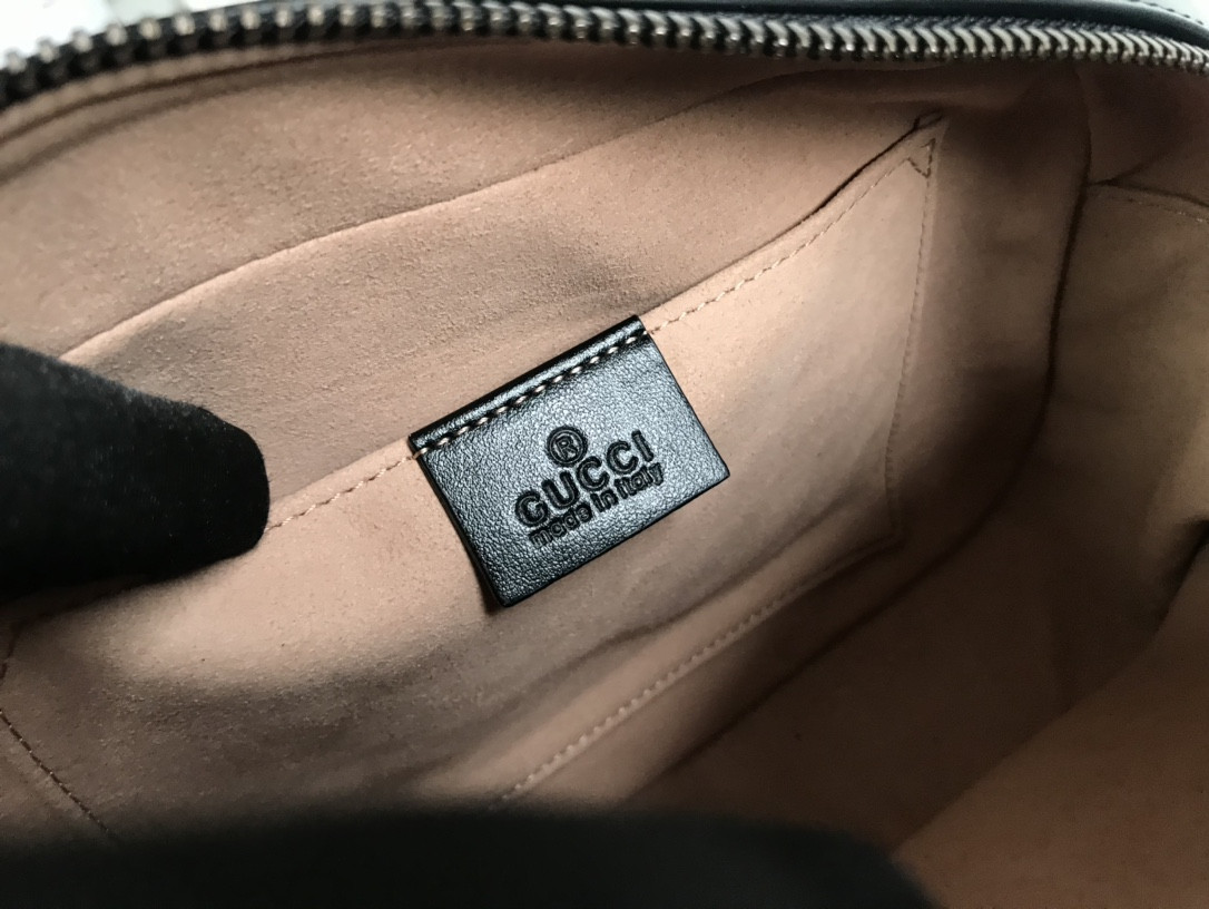 G*u*i gg marmont bag