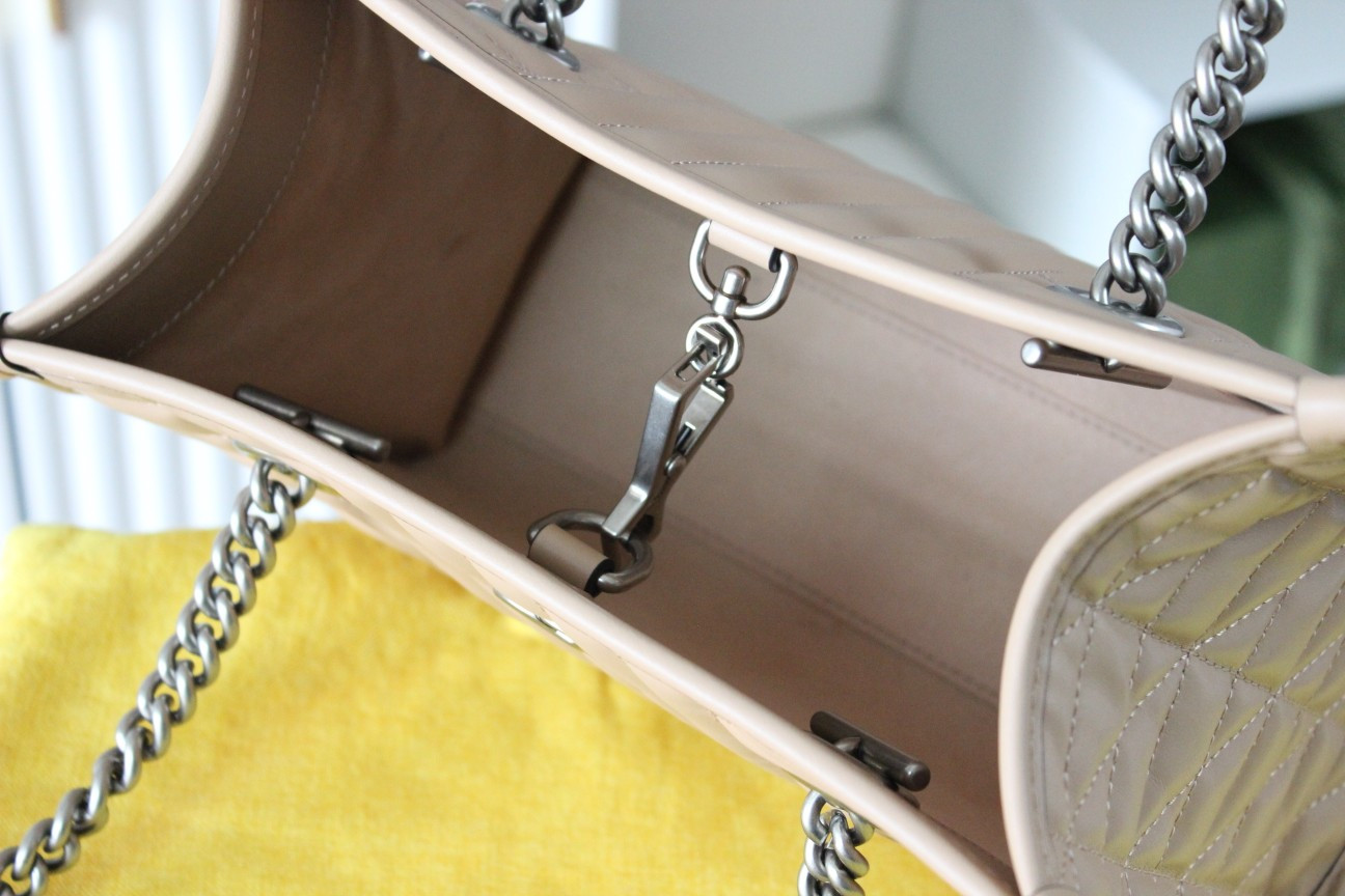 G*u*i gg marmont bag