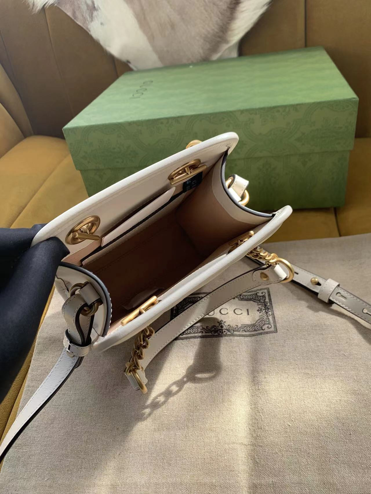 G*u*i gg marmont bag