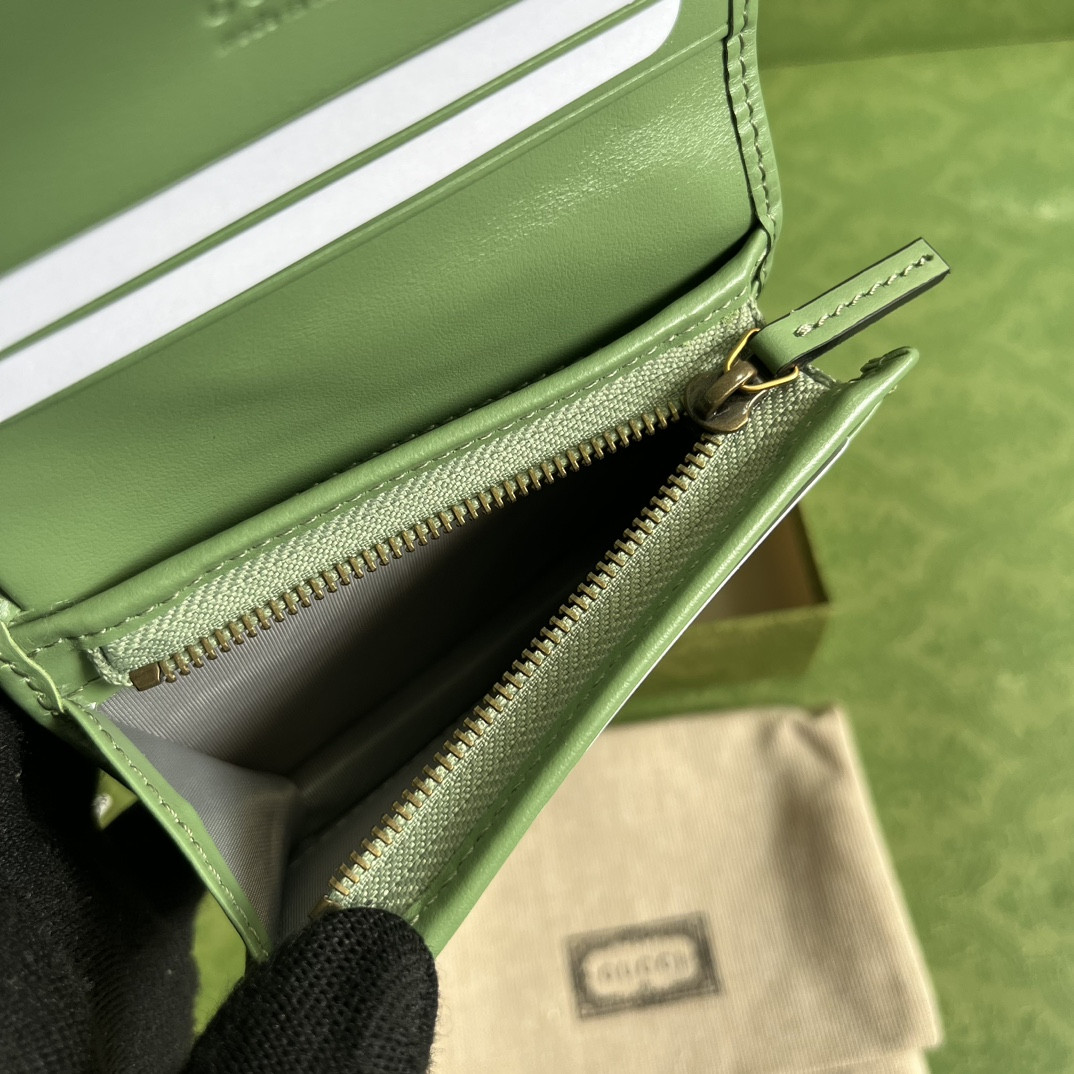 G*u*i gg marmont bag