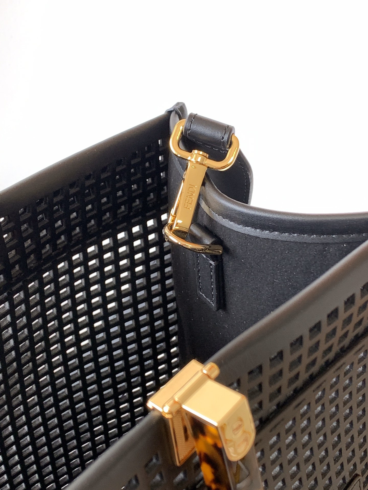 FENDI SUNSHINE SHOPPER TOTE