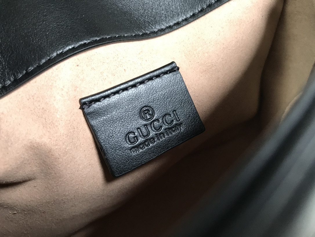 G*u*i gg marmont bag