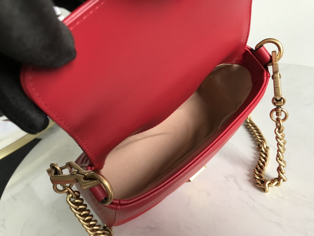 G*u*i gg marmont bag