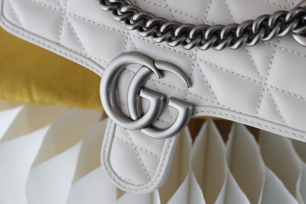 G*u*i gg marmont bag