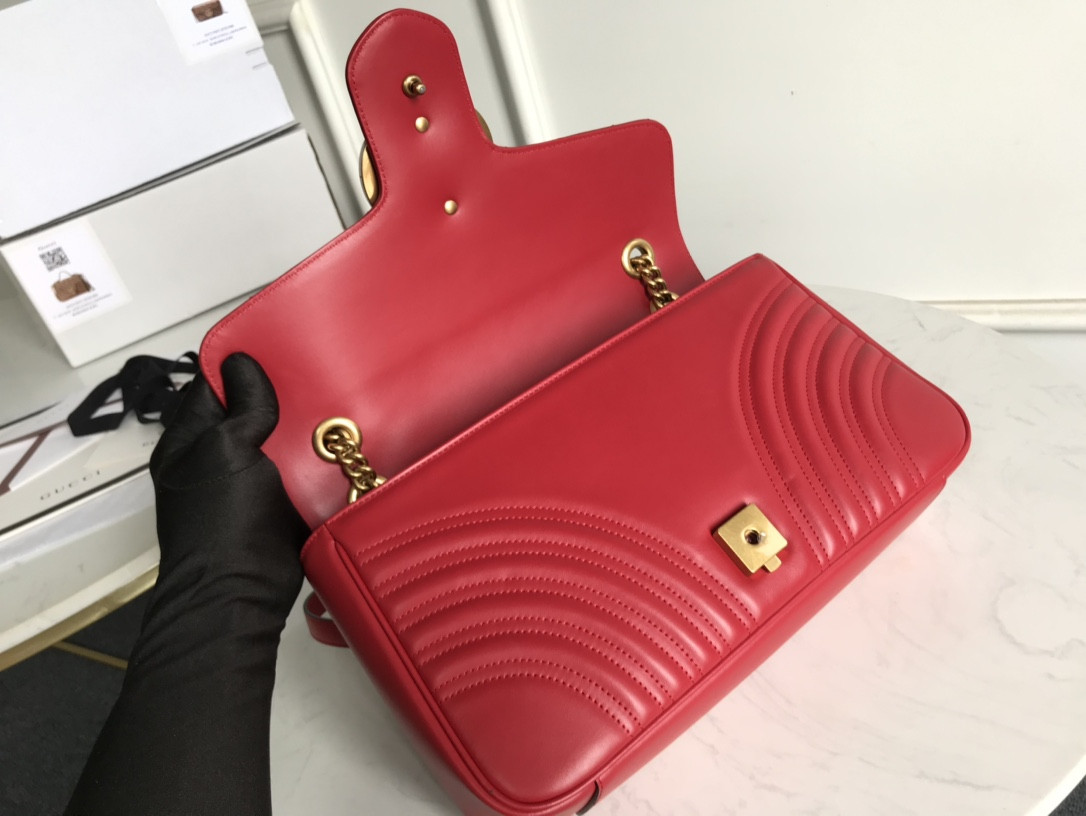 G*u*i gg marmont bag