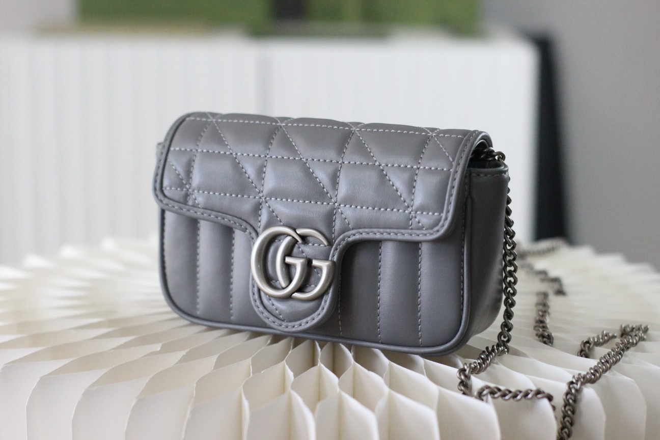 G*u*i gg marmont bag