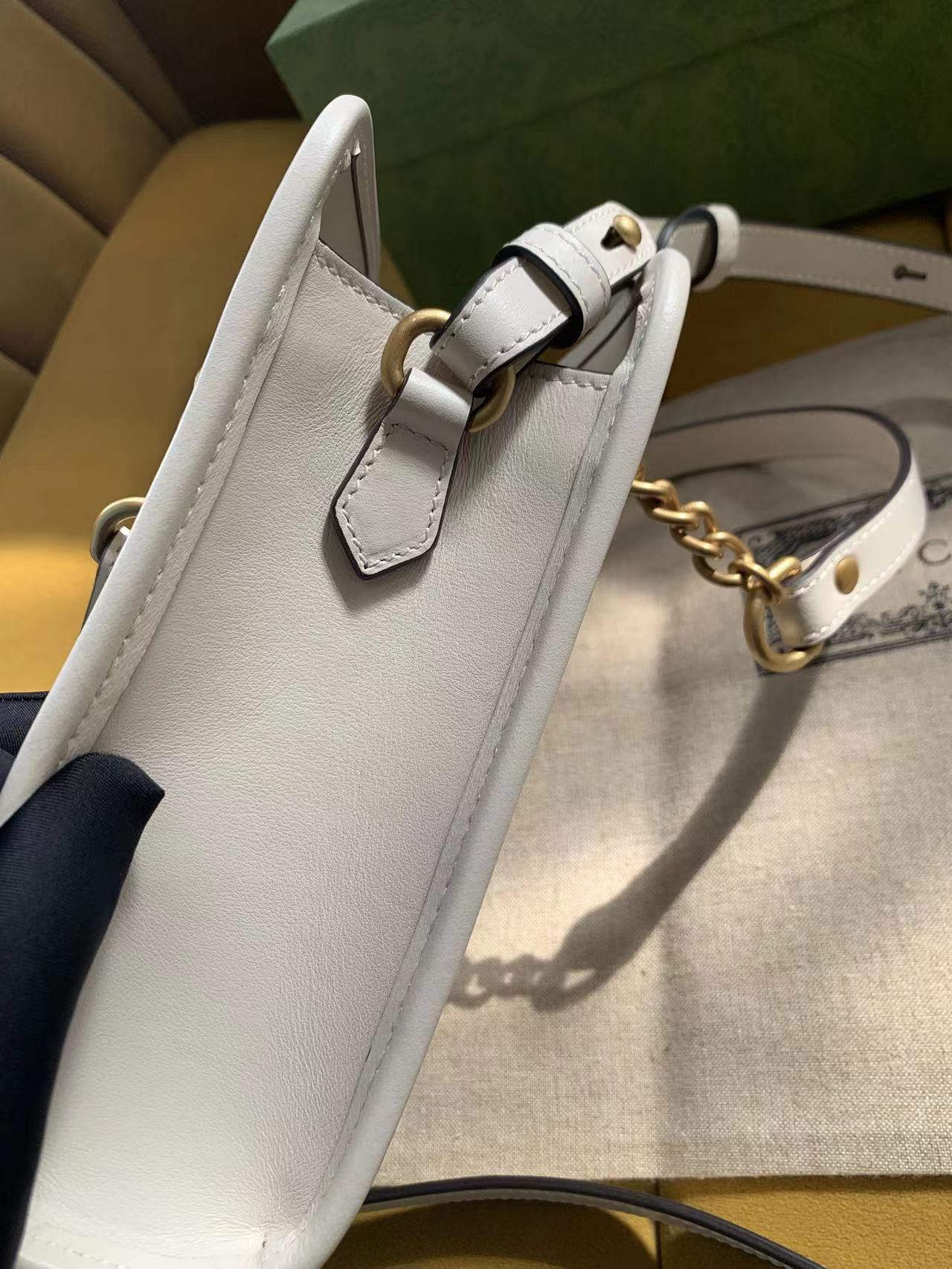 G*u*i gg marmont bag