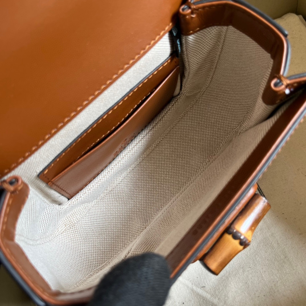 G*u*i bamboo 1947 bag