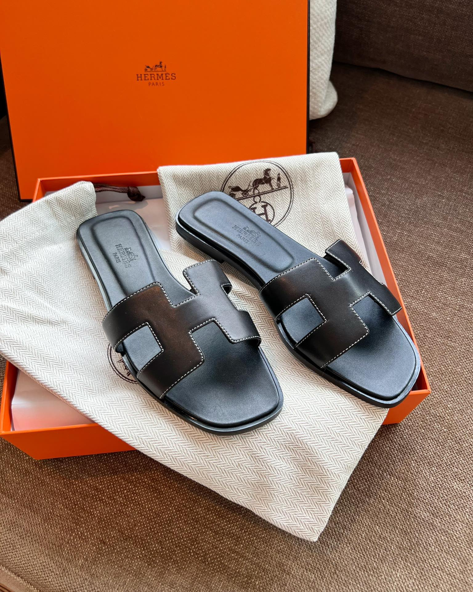 Hermes Oran Slippers