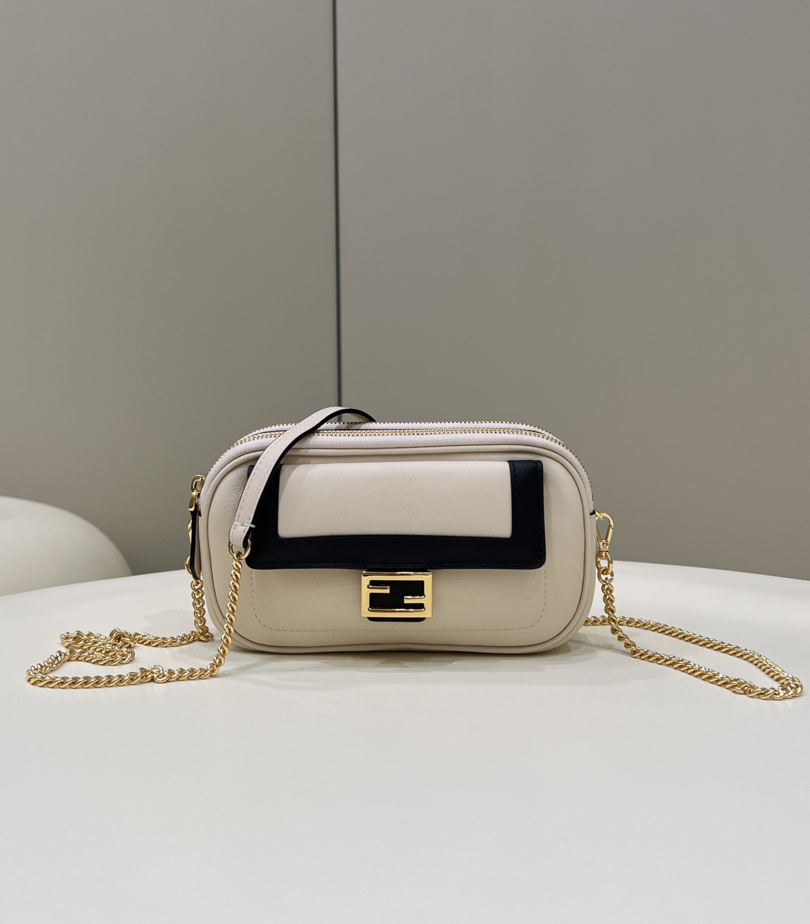 Fendi Easy Baguette Bag