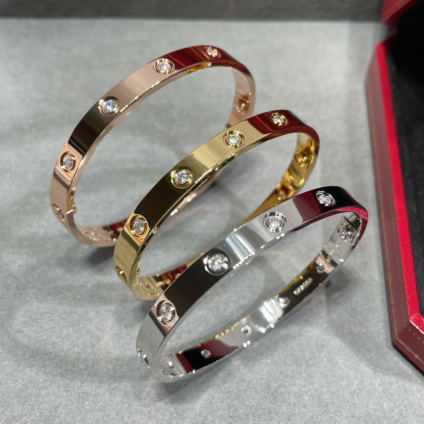 cartier love bracelet 10 Di*m*nds