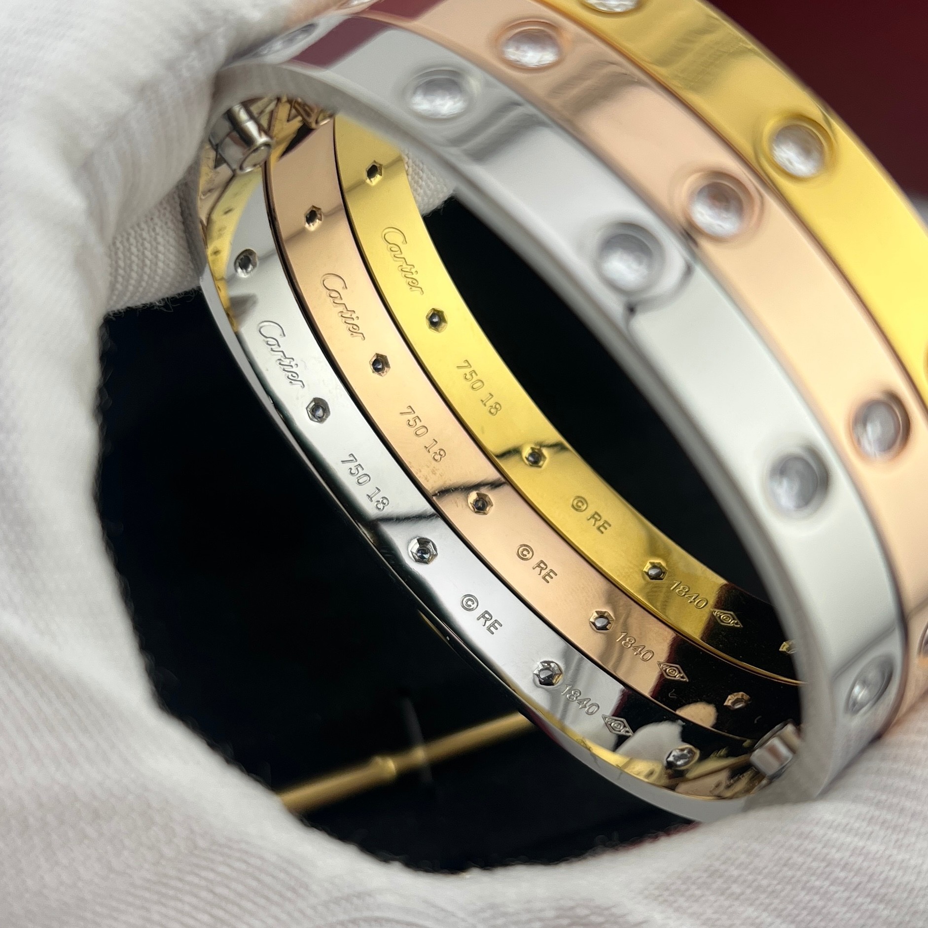 cartier love bracelet 10 Di*m*nds