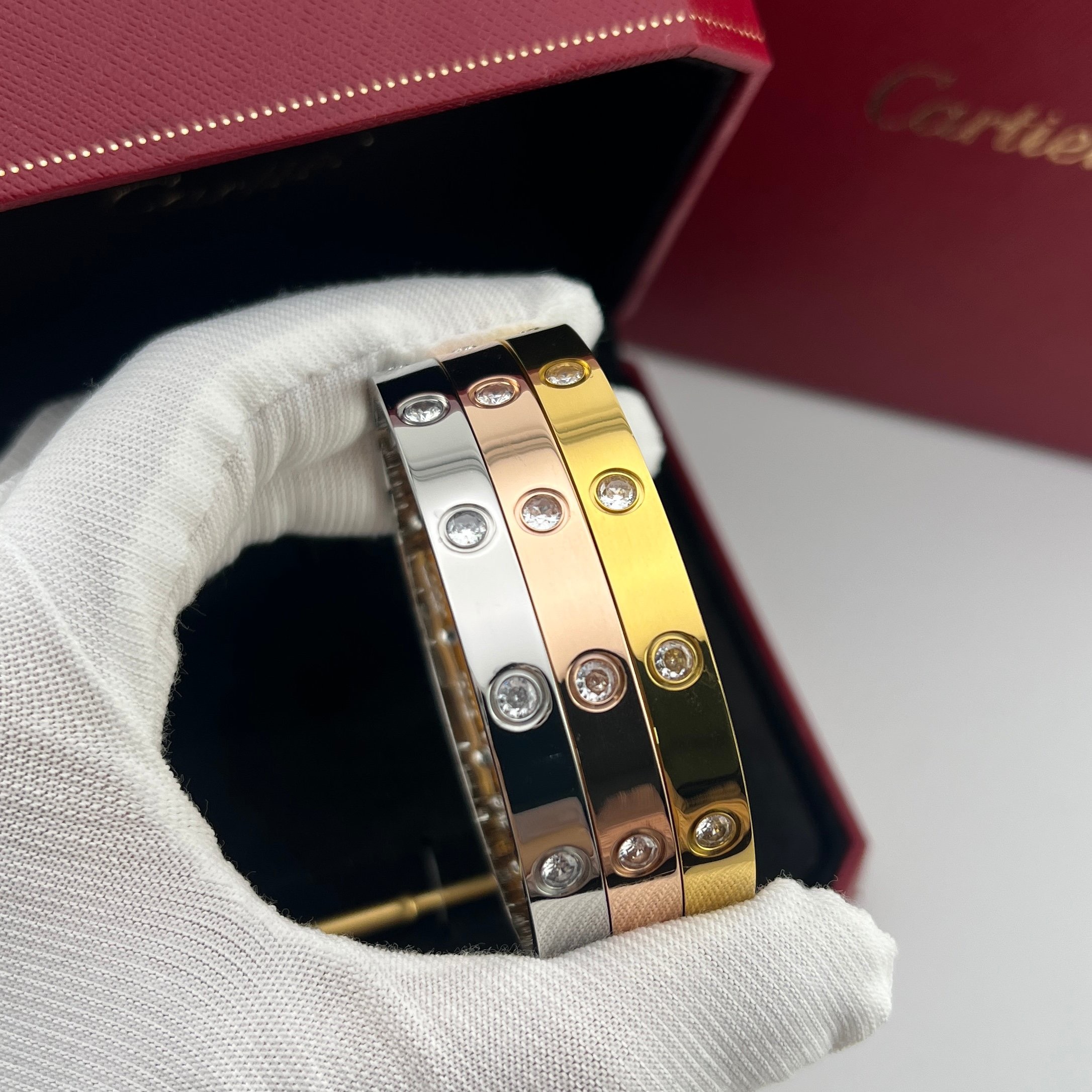 cartier love bracelet 10 Di*m*nds