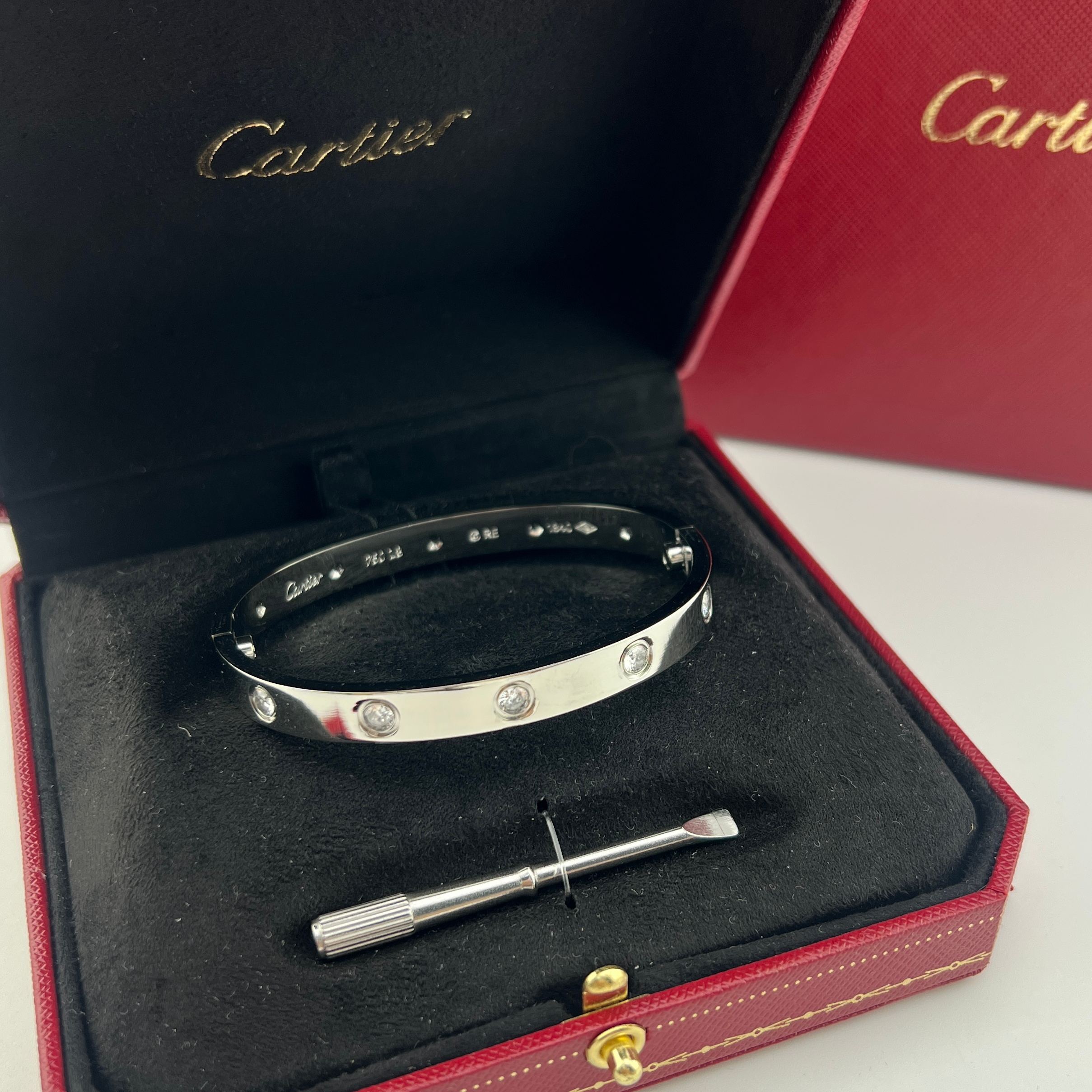 cartier love bracelet 10 Di*m*nds