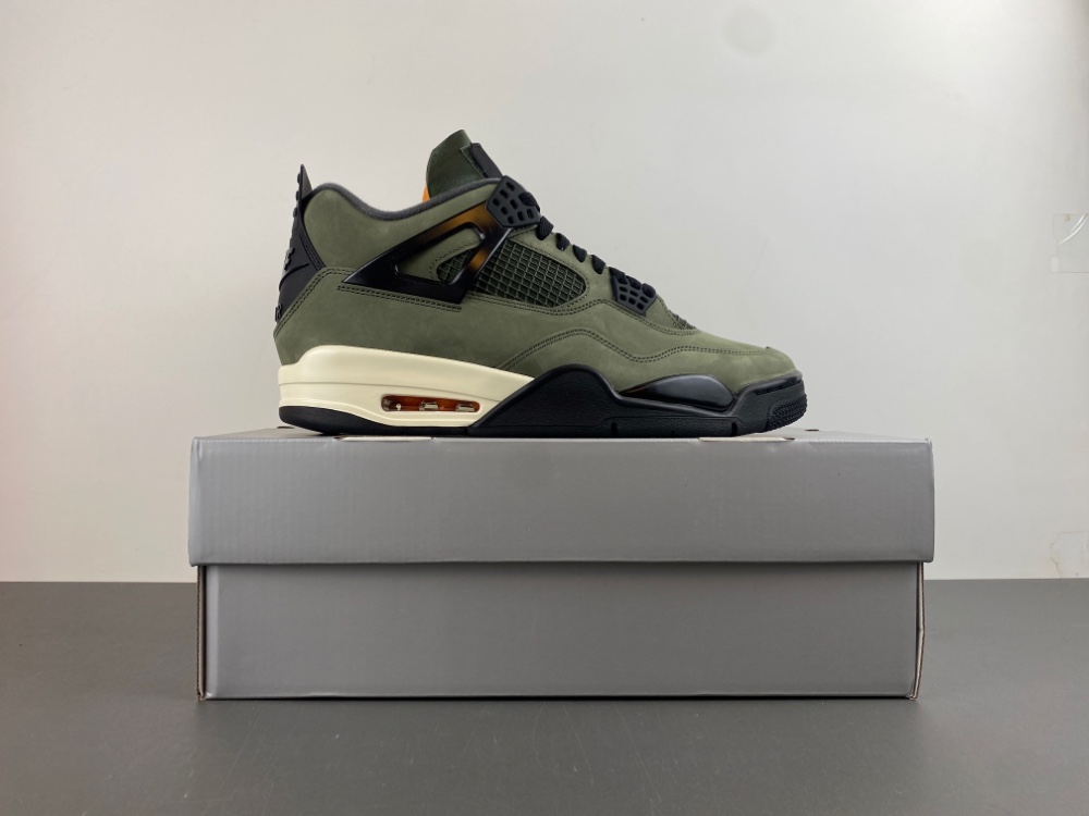 Jordan 4 Retro OG SP Undefeated  IB1519-200