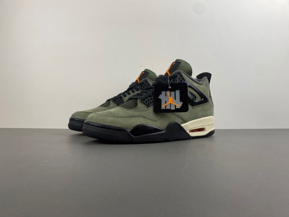 Jordan 4 Retro OG SP Undefeated  IB1519-200